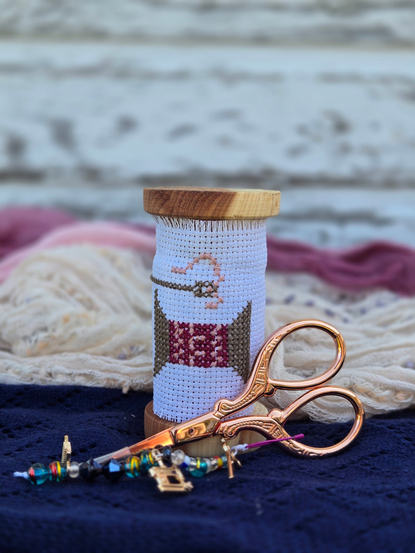 Medium Wooden Scissor Stand – “Spool of Thread” Cross-Stitch Design