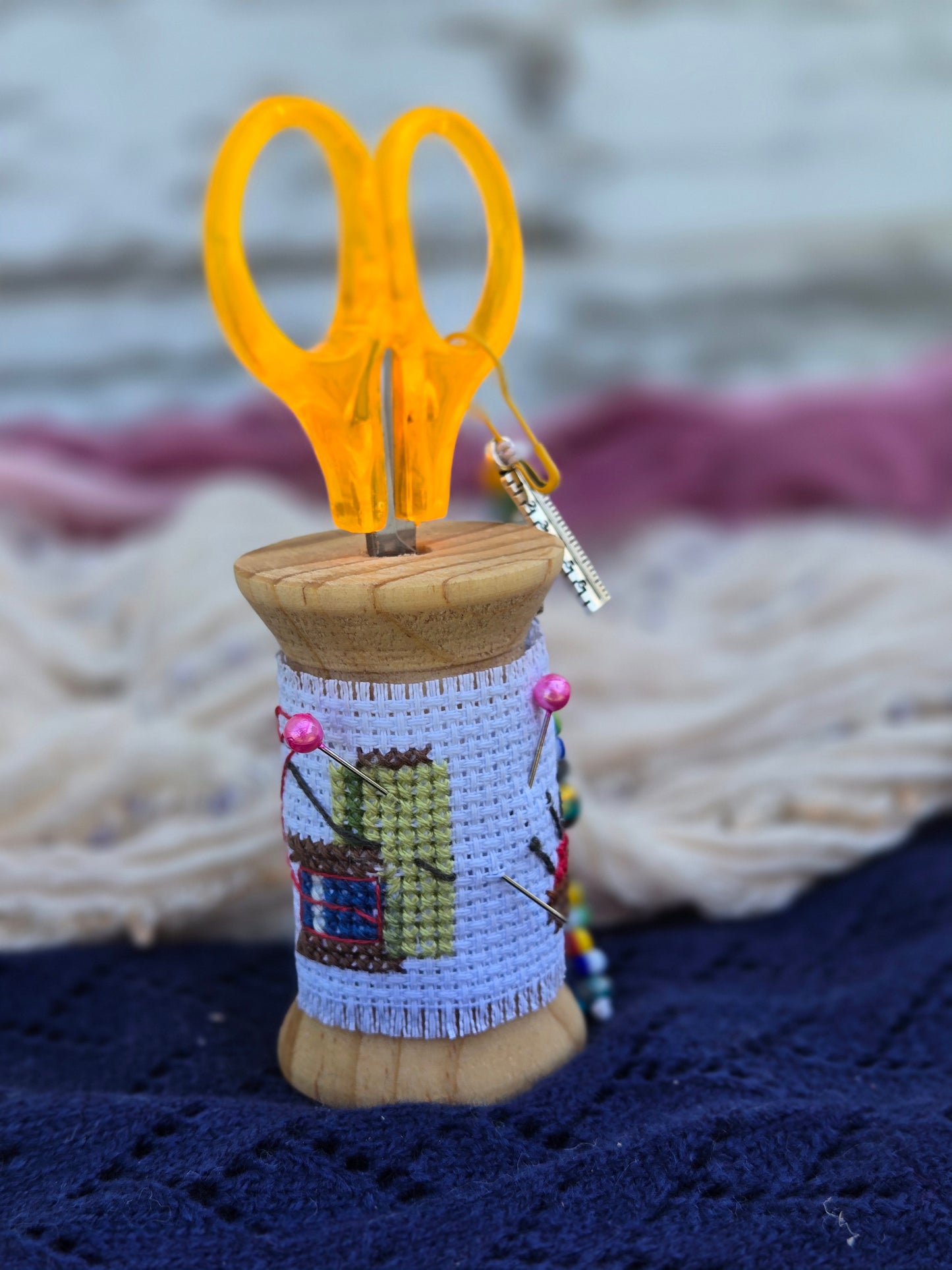 Mini Wooden Scissor Stand – “Pincushion + Pins” Cross-Stitch Design
