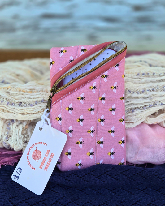 Pink Bee Padded Phone Case – Handmade & Protective 🐝📱💖